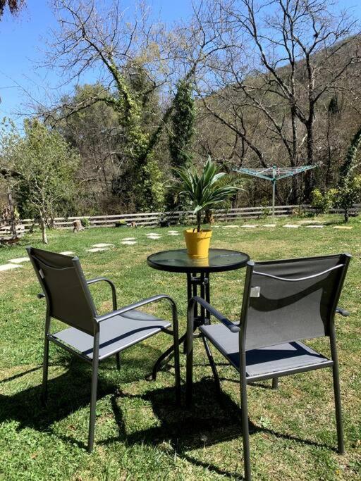 Studio Calme Et Agreable Avec Acces Jardin Partage Le Bar-sur-Loup ภายนอก รูปภาพ