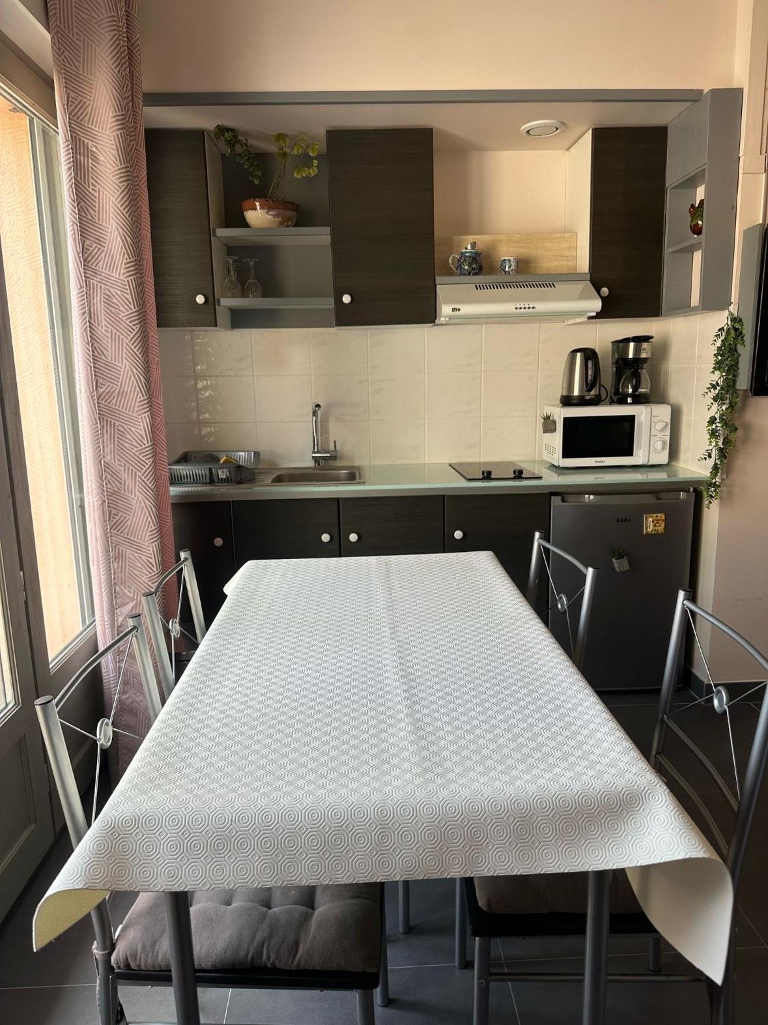 Studio Calme Et Agreable Avec Acces Jardin Partage Le Bar-sur-Loup ภายนอก รูปภาพ
